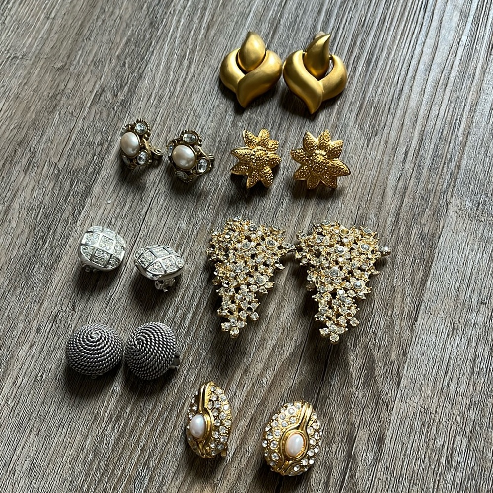 Bundle of vintage CLIP on earrings.